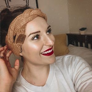 Meet your Posher, Danyelle